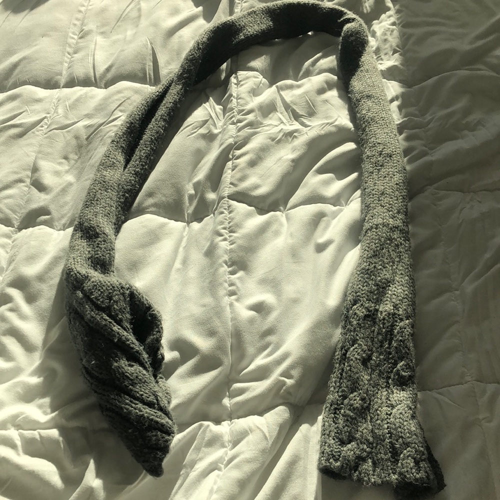 Grey scarf